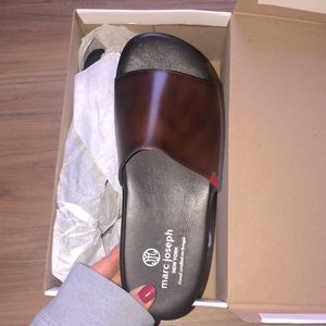 New in box men’s Marc Joseph sandals size 9